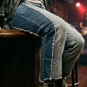 Hayden Los Angeles Plus Size 2XL Two-Tone Raw Fray Seam Skinny Jeans